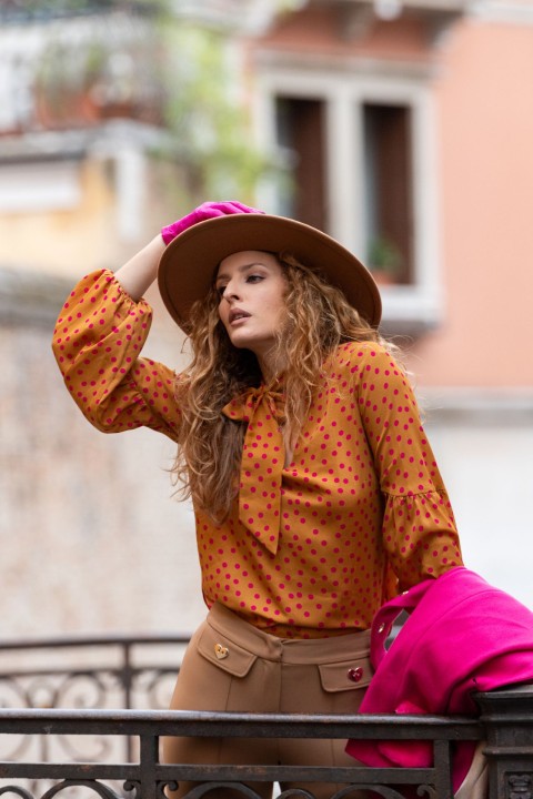 Tnica bolinhas com laada