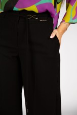 Calas pantalonas com detalhes