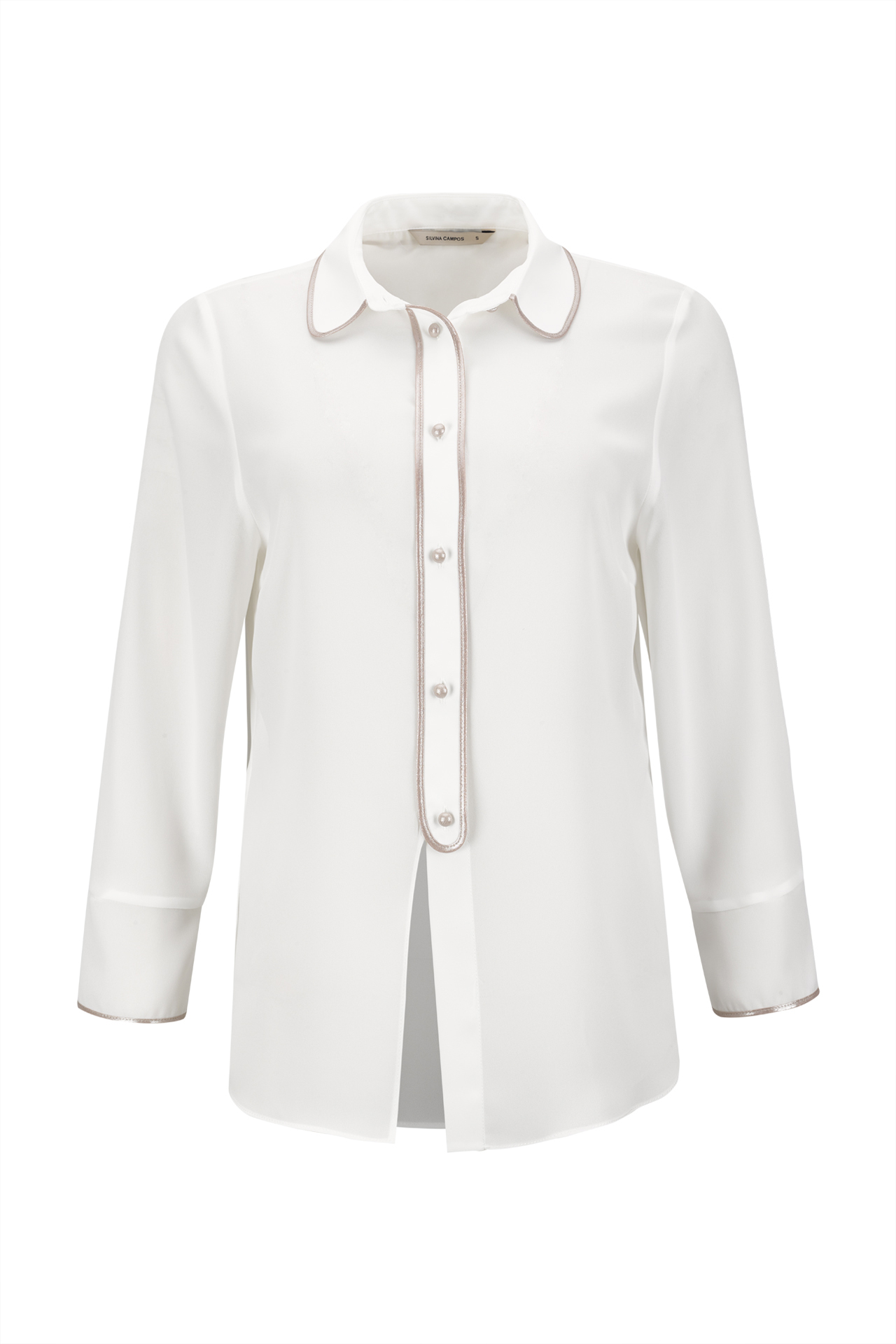 Blusa con botones forrados