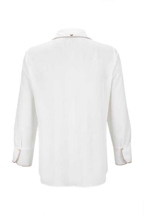 Shirt with lined buttons Shirt with lined buttons