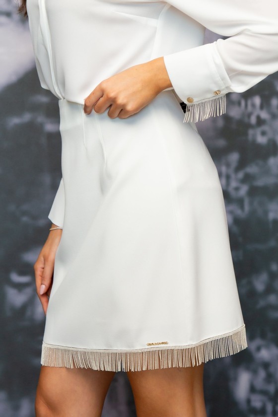 Falda corta de flecos