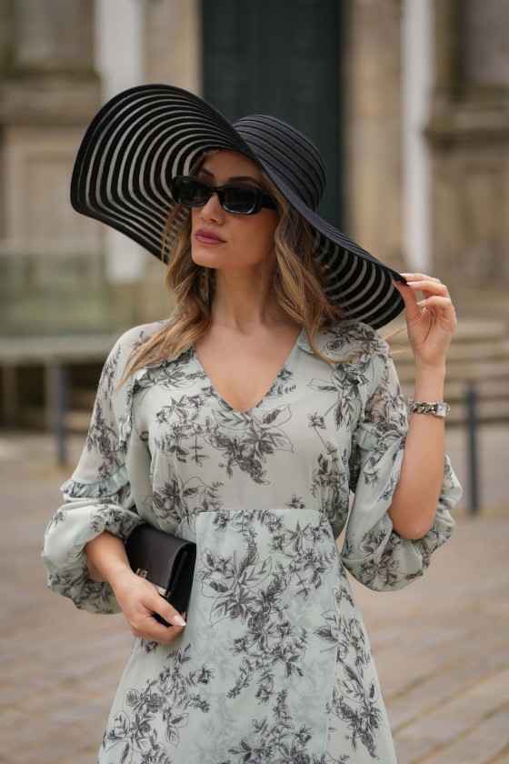 Long dress with v-neck