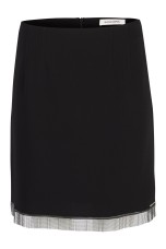 Short skirt with fringes