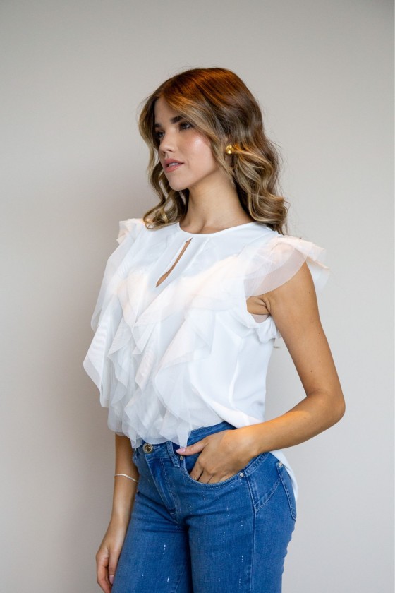 Ruffled blouse 