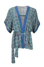 Casaco estilo kimono 