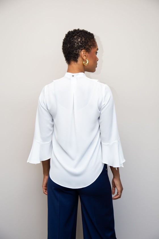 V-neck blouse with gathers
