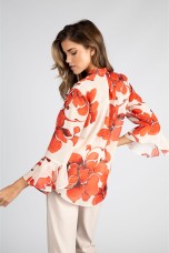 V-neck blouse with gathers