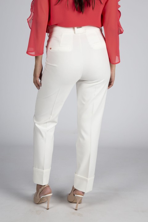 Calas corrente dourada