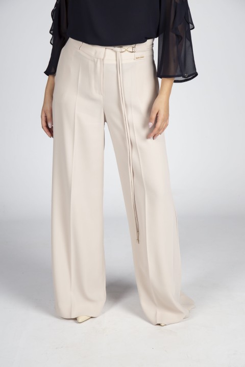 Wide leg pants
