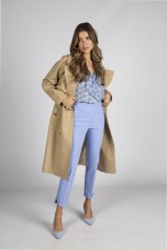 Long-sleeved trench coat with a classic cut