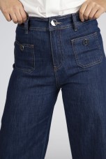 Wide-leg jeans