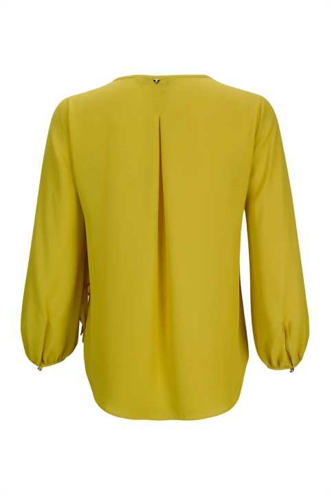 Tnica com flor tridimensional