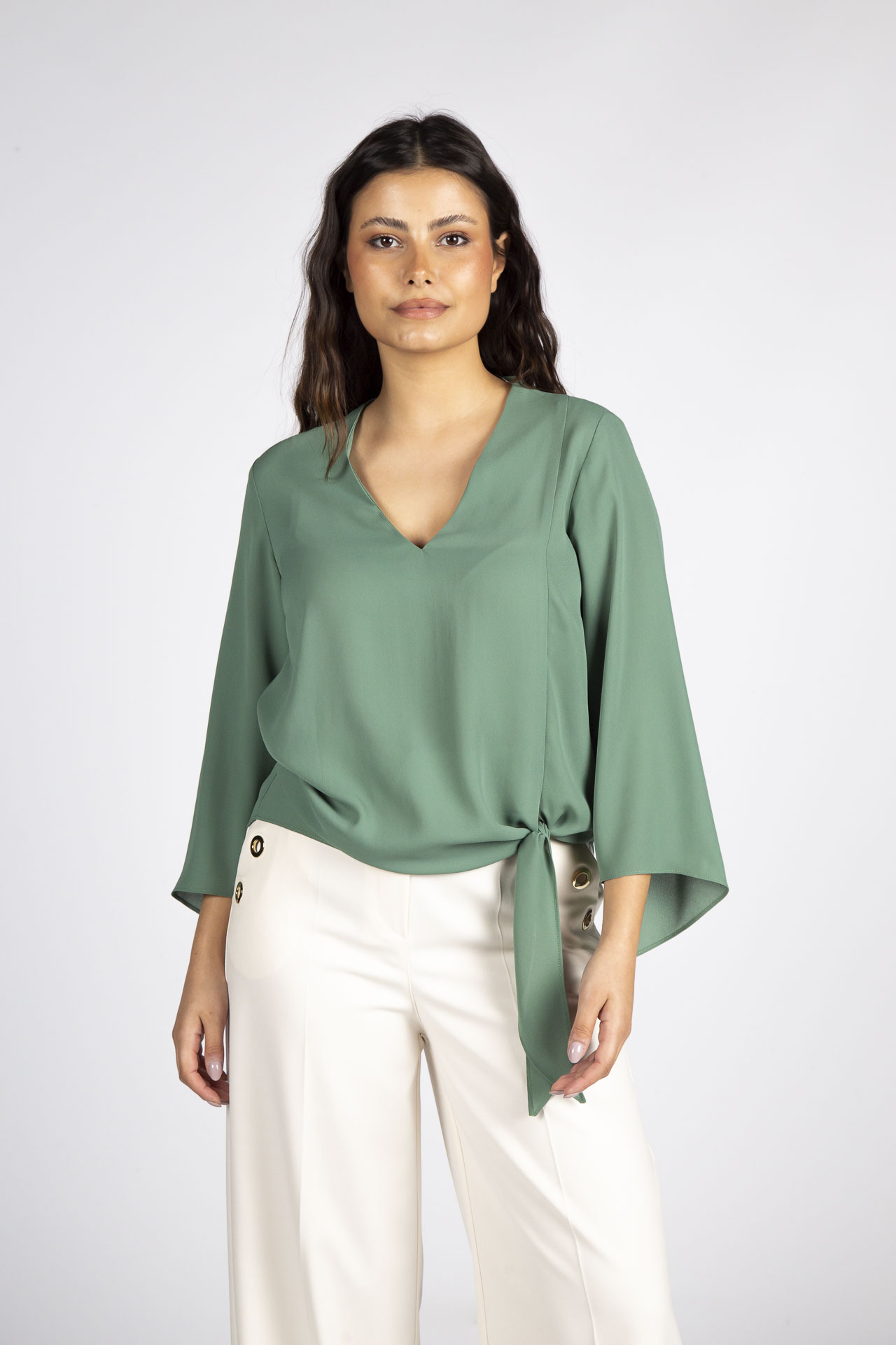 Túnica detalle de nudo