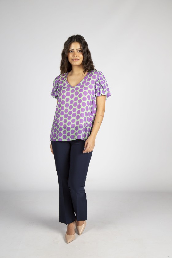 Polka dot shirt with side buttons