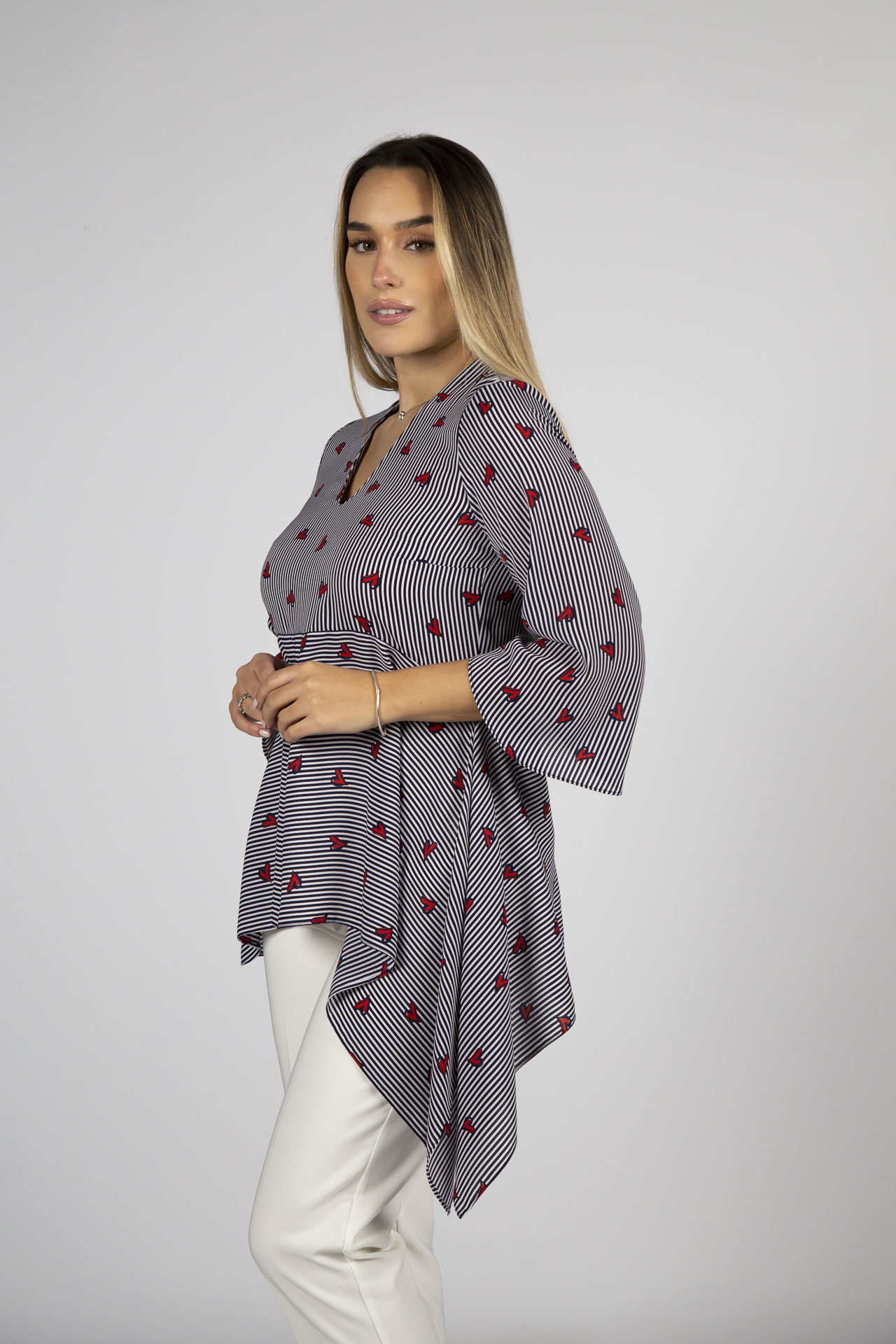 Túnica asimétrica corazones