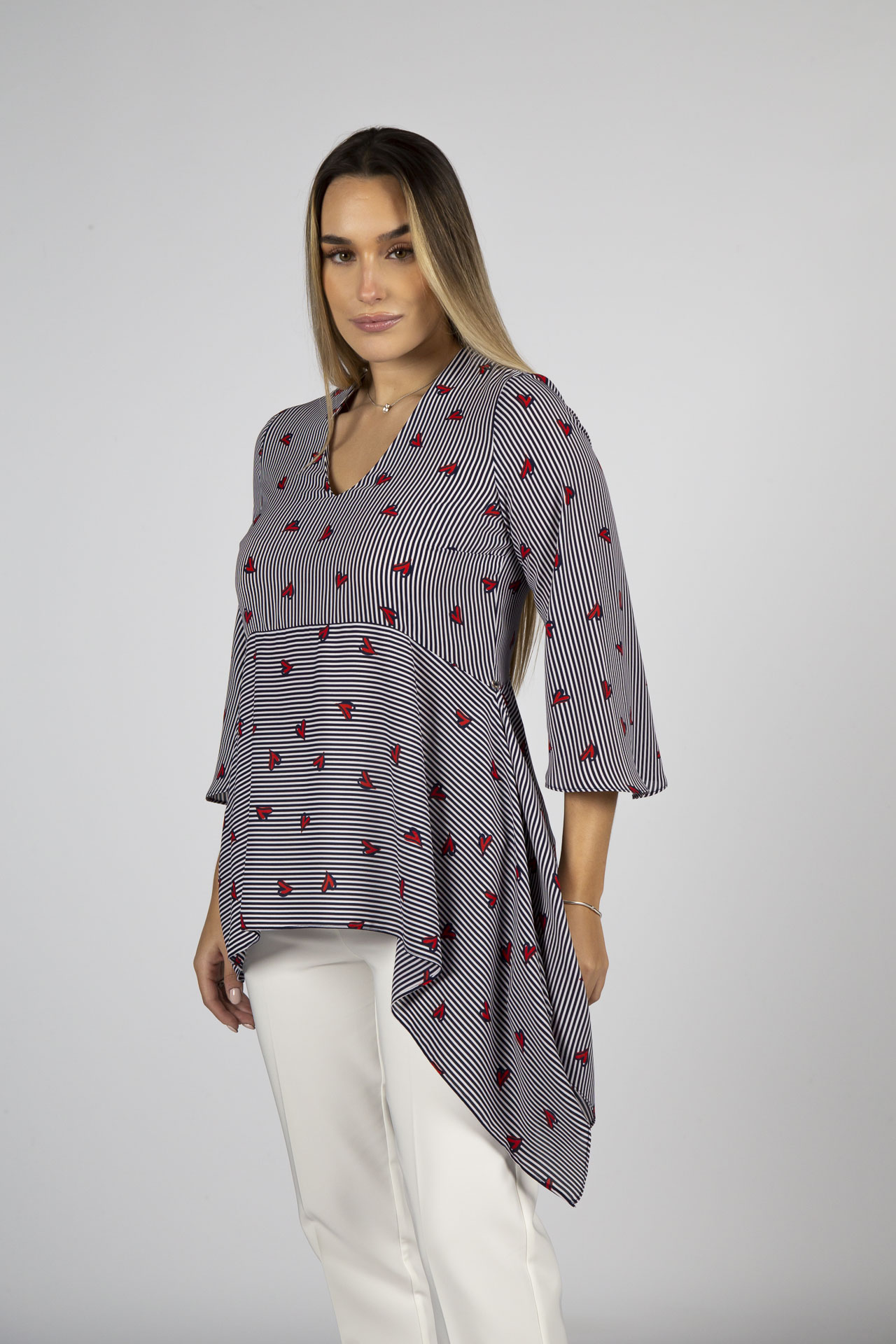 Túnica asimétrica corazones