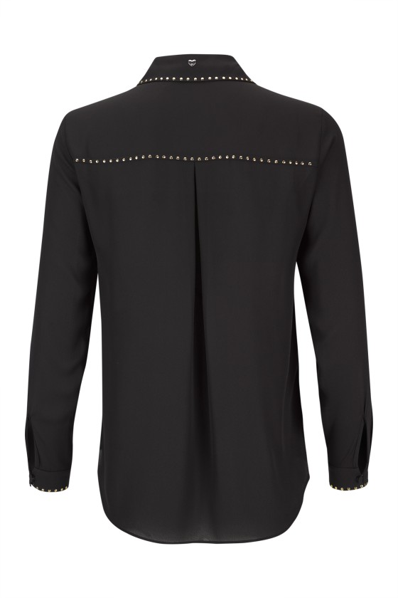 Blusa con tachuelas doradas