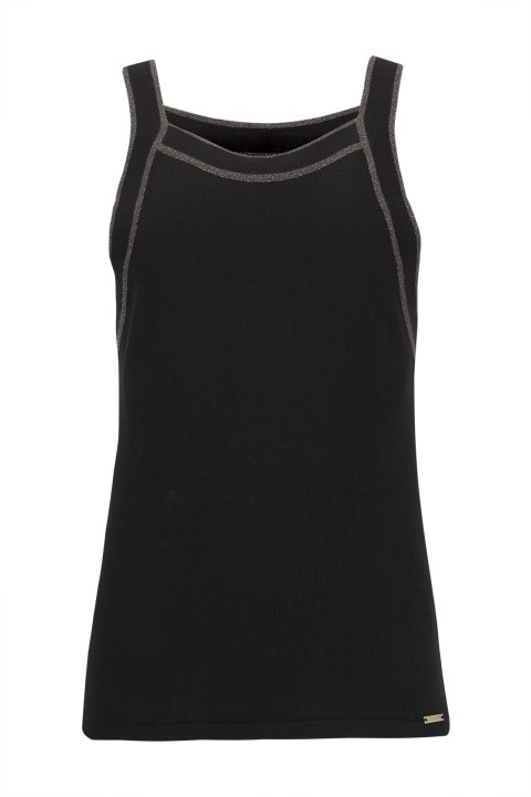 Top com detalhes contrastantes Top com detalhes contrastantes
