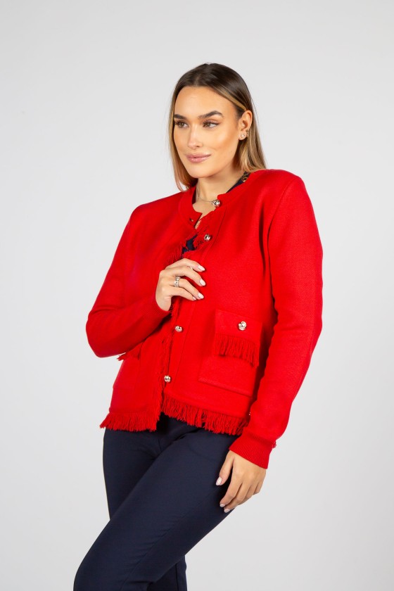 Knitted jacket with fringes