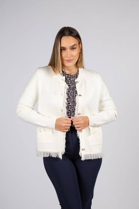 Chaqueta de punto con flecos