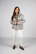 Blusa de manga larga y escote en pico 