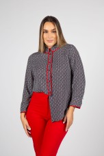 Allover print blouse with lined buttons 
