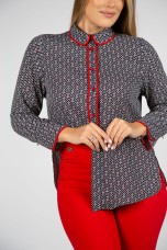Allover print blouse with lined buttons 