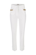 Pantalones con cadena dorada