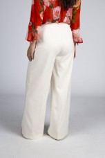 Pantalones anchos con ojales