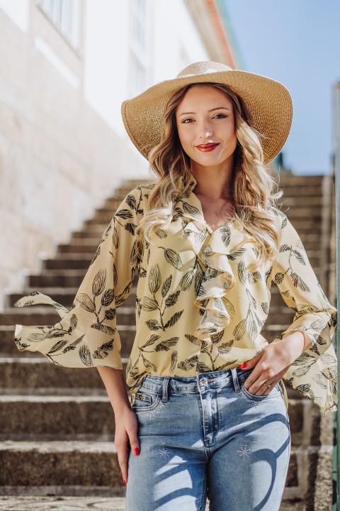 T�nica estampada de decote em V com folhos