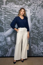 Three-dimensional flower blouse