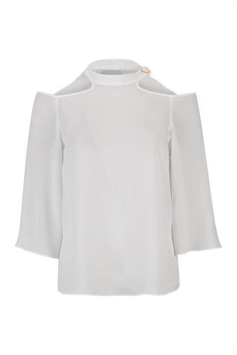 Blouse with open shoulders