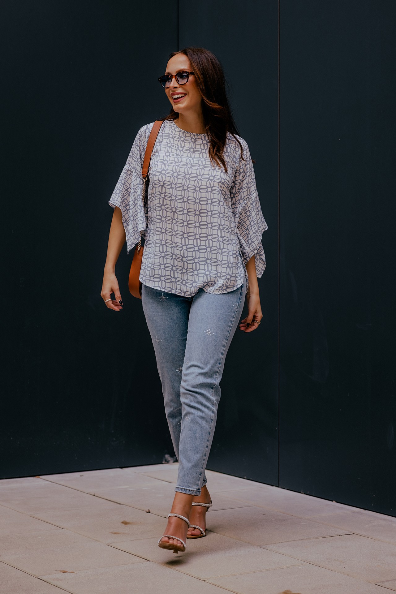 Blouse with back bow