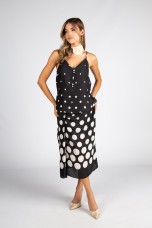Strap top with lined buttons