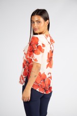 Blouse with ruffles and lined buttons