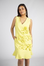 Vestido com flores 3D