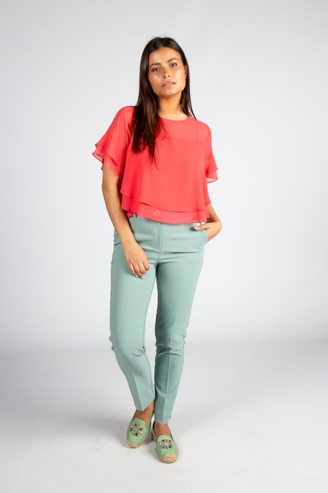 Blouse with overlapping layers Blouse with overlapping layers