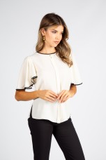 Short-sleeved blouse
