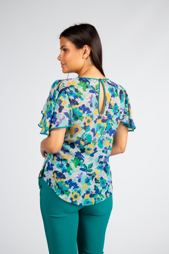 Short-sleeved blouse