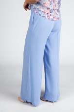 Calas pantalonas com detalhes