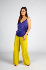Top de alas com botes forrados