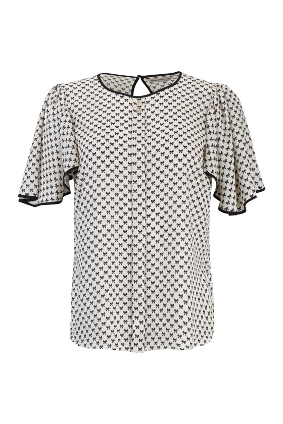 Short-sleeved blouse