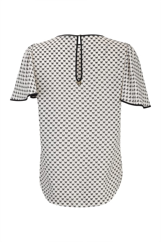 Short-sleeved blouse