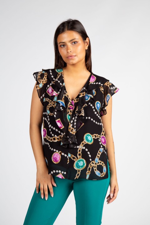 Short-sleeved blouse with ruffles