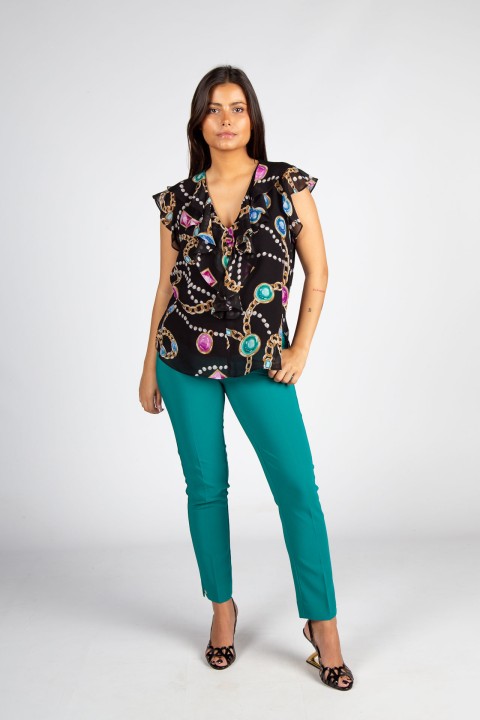 Short-sleeved blouse with ruffles