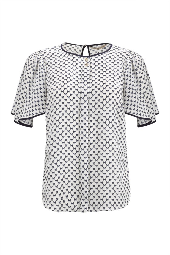Short-sleeved blouse