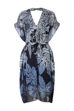 Flowing dress with cape sleeves