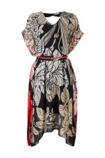 Flowing dress with cape sleeves