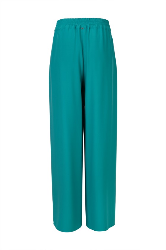 Pantalones con pliegues