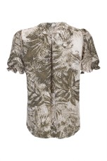 Short-sleeved blouse